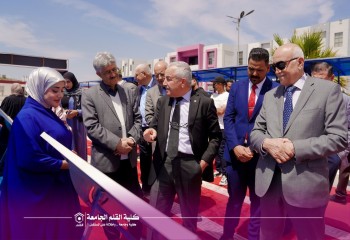 قسم علوم القرآن يحتفي بجمال التلاقي بين السنة والعلم في معرض علمي تطبيقي