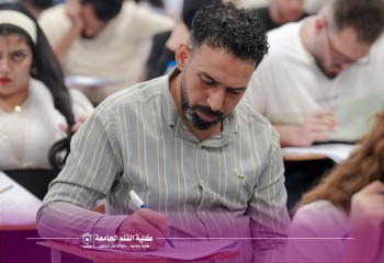 برزنجي برفقة اللجنة الوزارية يتابع سير الامتحانات النهائية في كلية القلم الجامعة