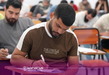 برزنجي برفقة اللجنة الوزارية يتابع سير الامتحانات النهائية في كلية القلم الجامعة