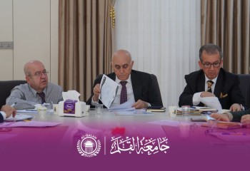 الدكتور برزنجي يجتمع بعمداء الكليات لمناقشة تطوير الأداء الأكاديمي والإداري